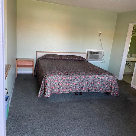 Ramona Motel Hemet Exterior photo