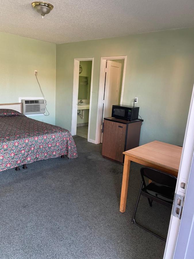 Ramona Motel Hemet Exterior photo